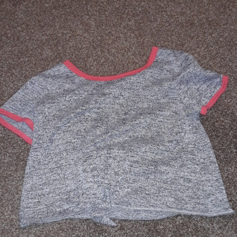 grey pink short t shirt